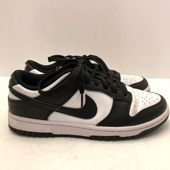 Nike Black and White Dunk Sneakers Women's 7.5 DD1503-101 - Picture 2 of 10
